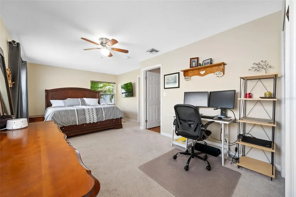 7313 37th Avenue N St Petersburg FL 33710