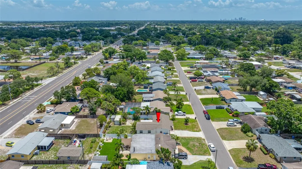 7313 37th Avenue N St Petersburg FL 33710
