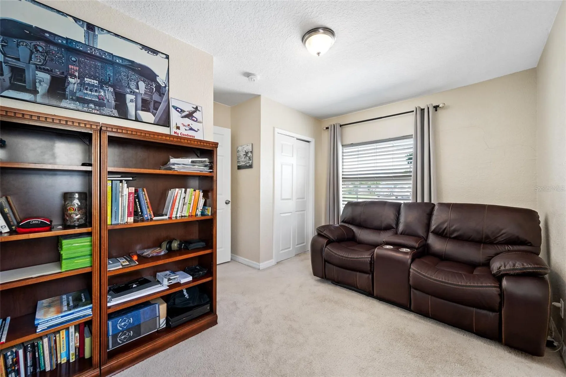 7313 37th Avenue N St Petersburg FL 33710