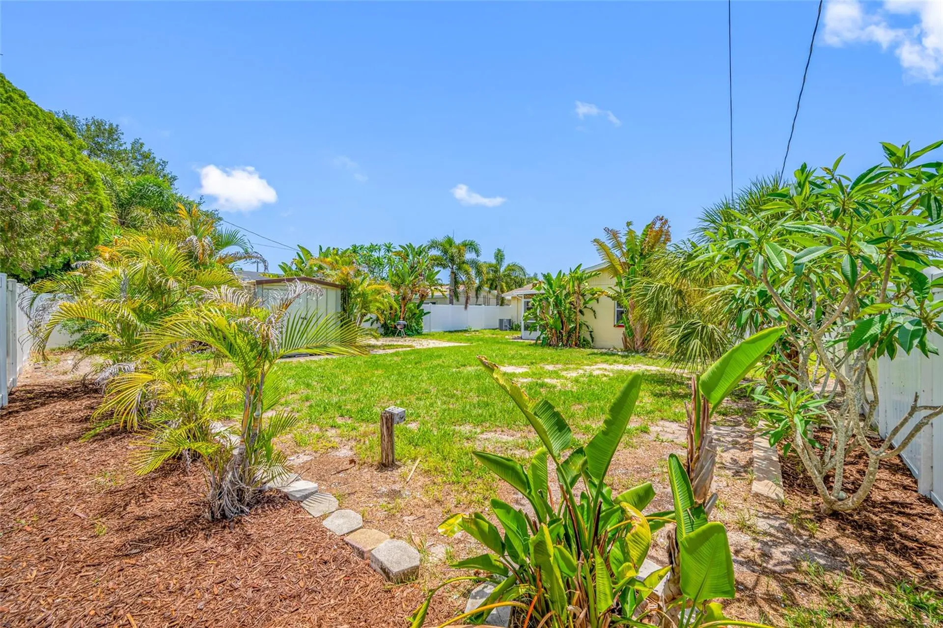 7313 37th Avenue N St Petersburg FL 33710