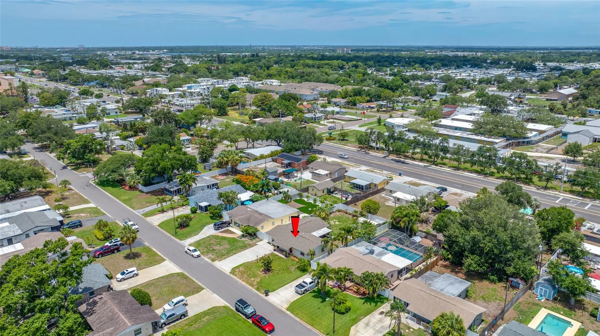 7313 37th Avenue N St Petersburg FL 33710
