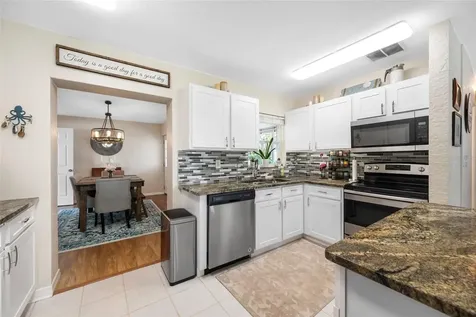 7313 37th Avenue N St Petersburg FL 33710