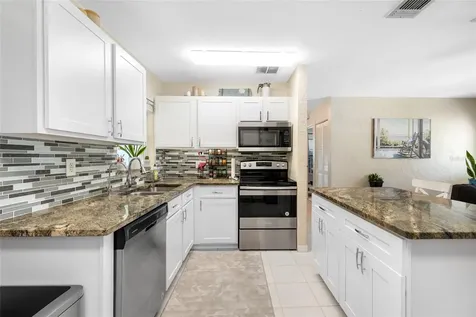 7313 37th Avenue N St Petersburg FL 33710