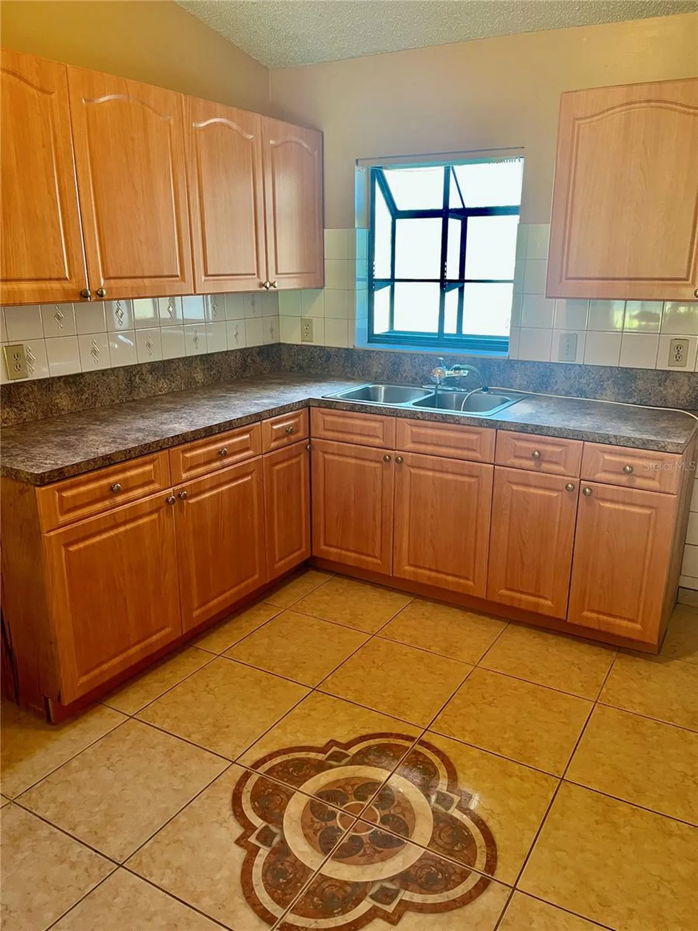 2386 Ruth Lane Kissimmee FL 34744