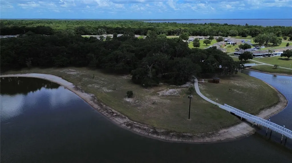 3421 Club Circle Lakeshore FL 33854