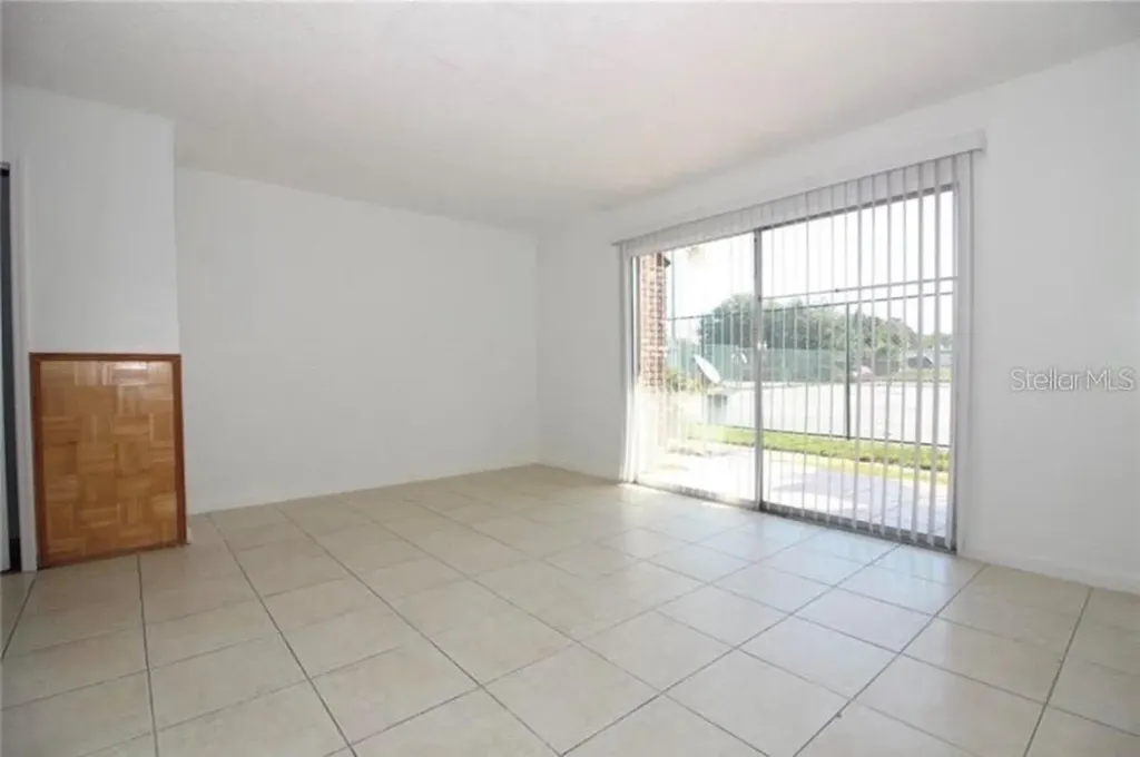 2332 Huntington Green Court Orlando FL 32839