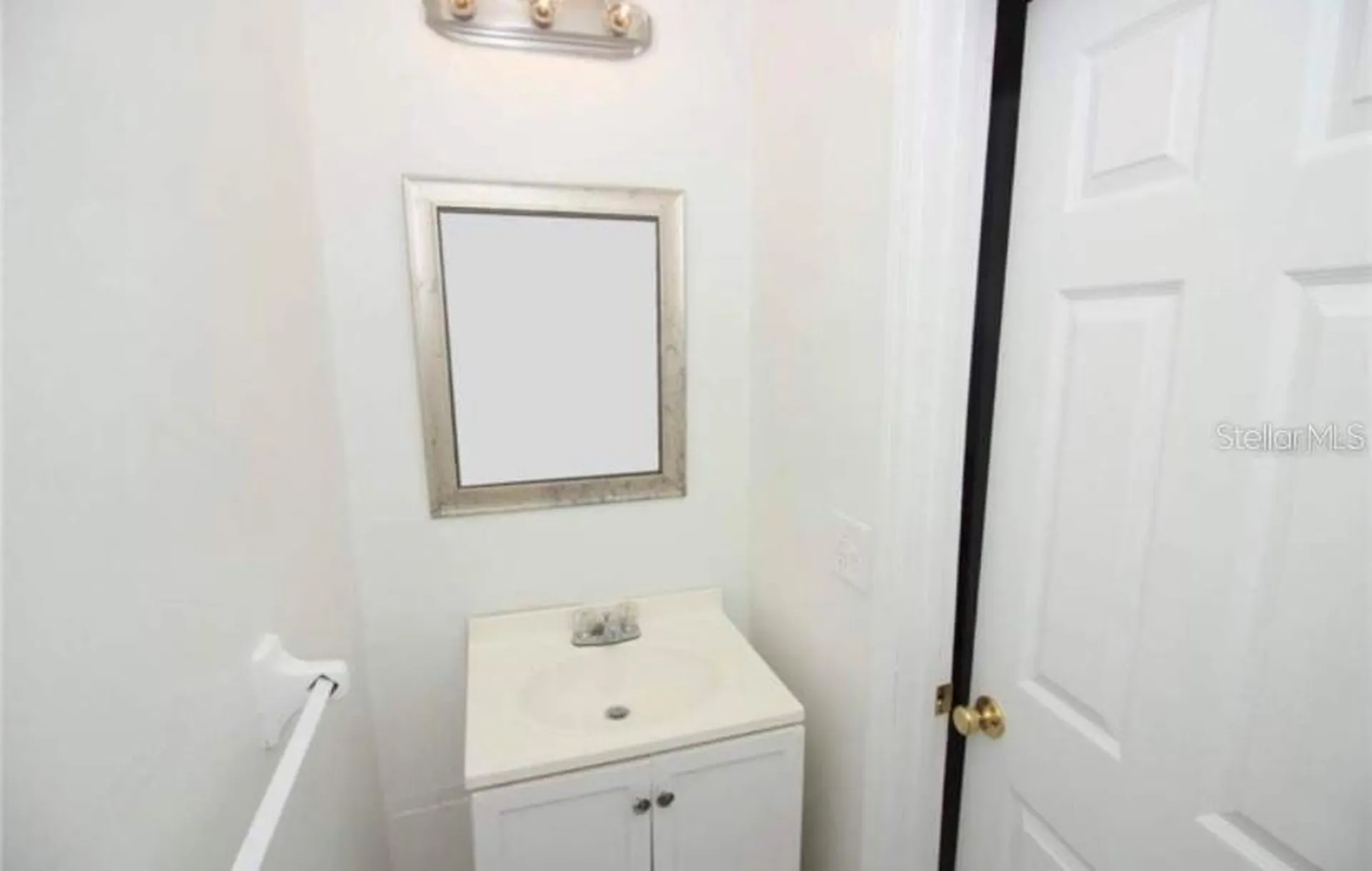 2332 Huntington Green Court Orlando FL 32839