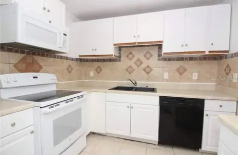2332 Huntington Green Court Orlando FL 32839
