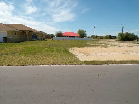 1910 NE 8th Place Cape Coral FL 33909
