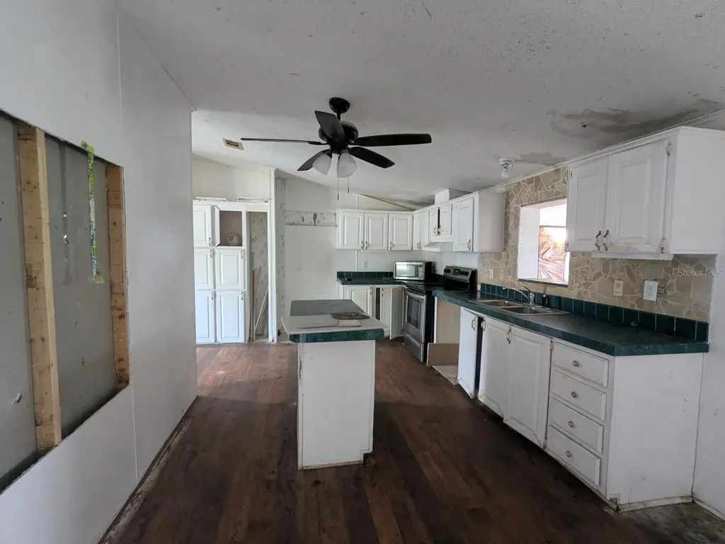 12406 Hudson Avenue Hudson FL 34669
