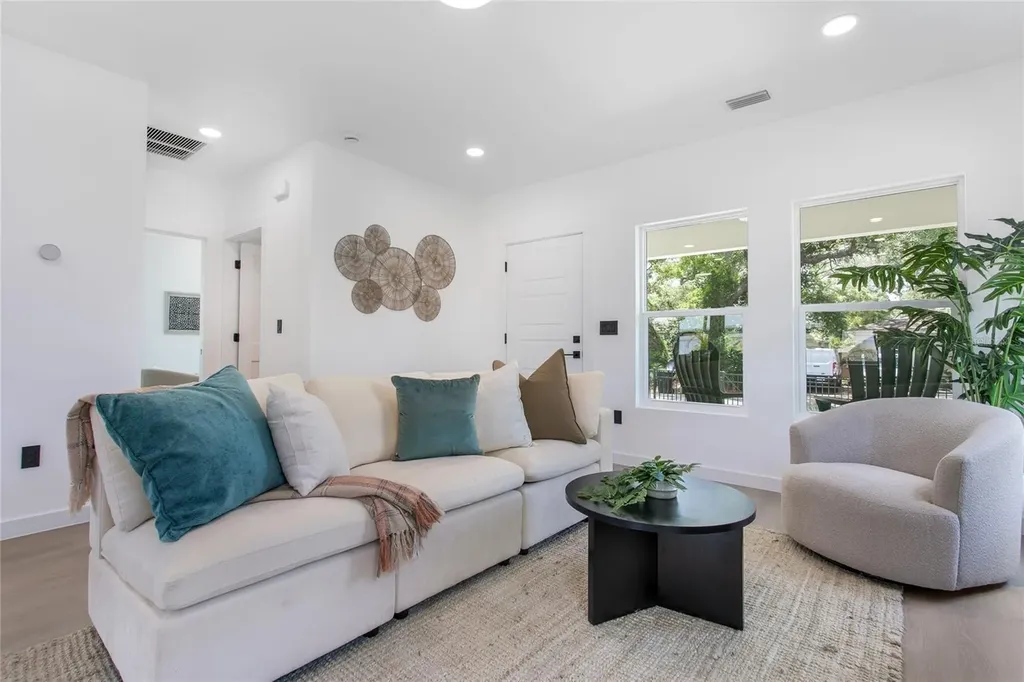 4613 Queensboro Avenue S St Petersburg FL 33711