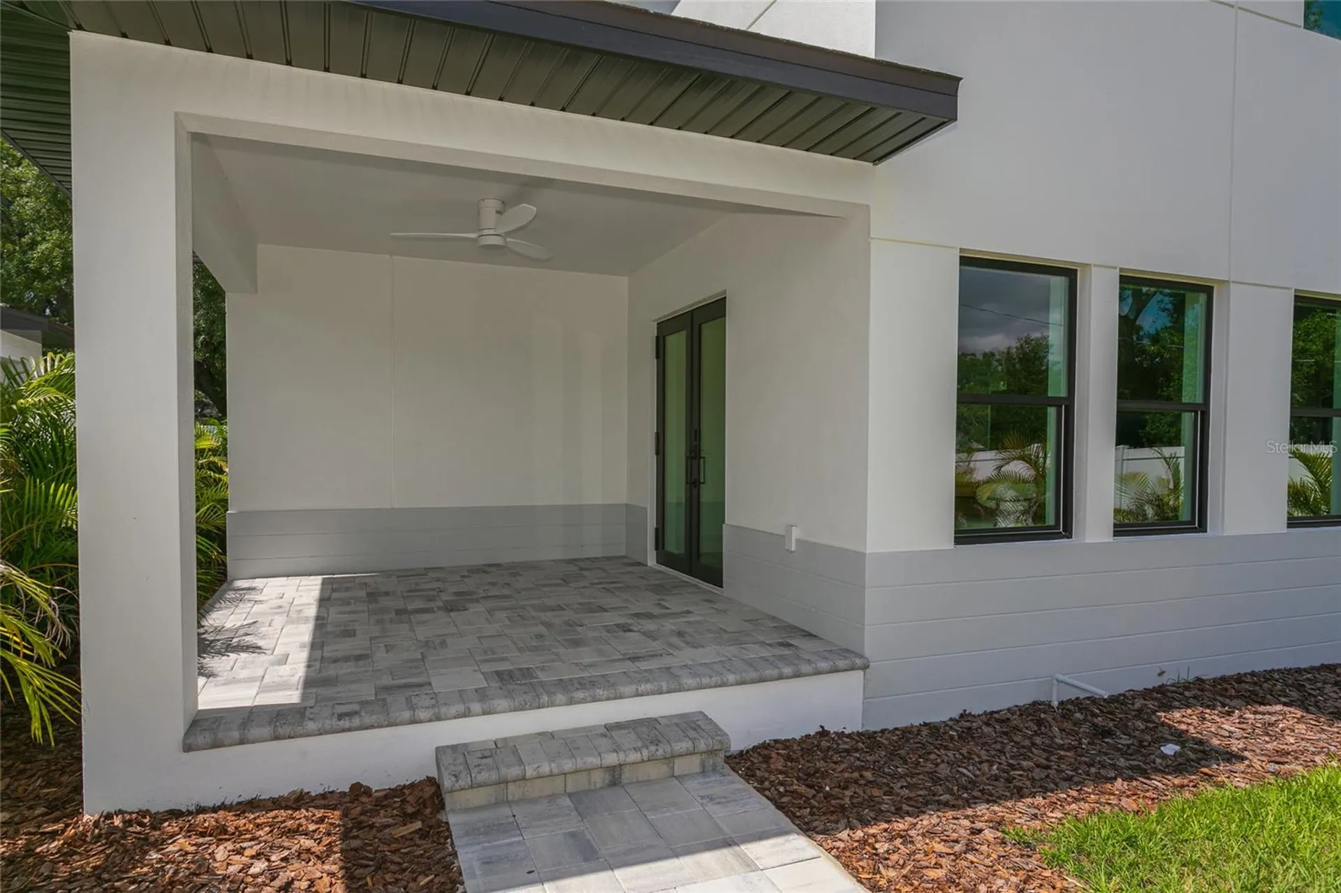4613 Queensboro Avenue S St Petersburg FL 33711