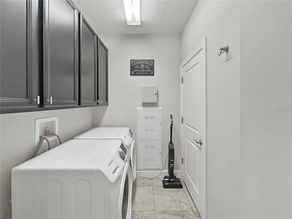 3137 Moorings Drive S St Petersburg FL 33712