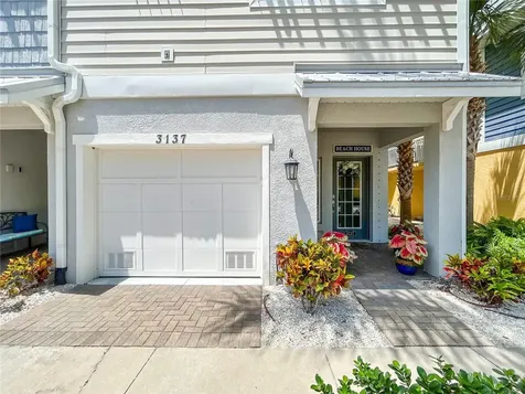 3137 Moorings Drive S St Petersburg FL 33712