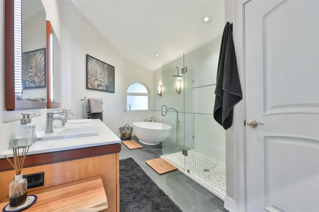 831 Symphony Isles Boulevard Apollo Beach FL 33572
