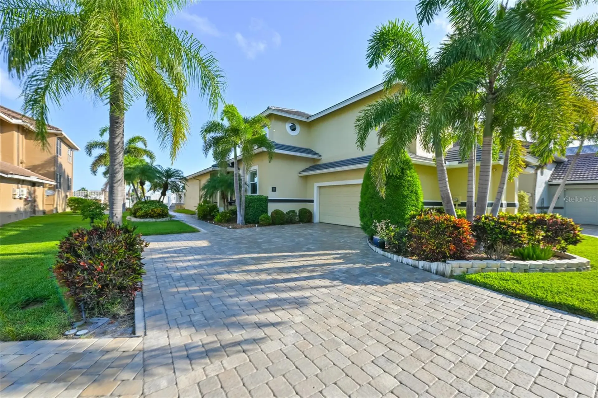 831 Symphony Isles Boulevard Apollo Beach FL 33572