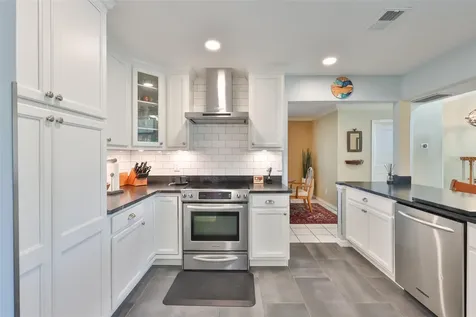 831 Symphony Isles Boulevard Apollo Beach FL 33572