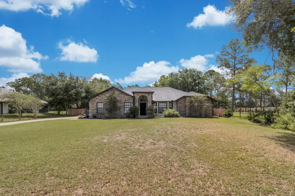 2015 Running Horse Trail St Cloud FL 34771
