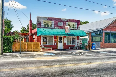 32750 Pennsylvania Avenue San Antonio FL 33576