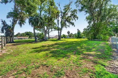 32750 Pennsylvania Avenue San Antonio FL 33576
