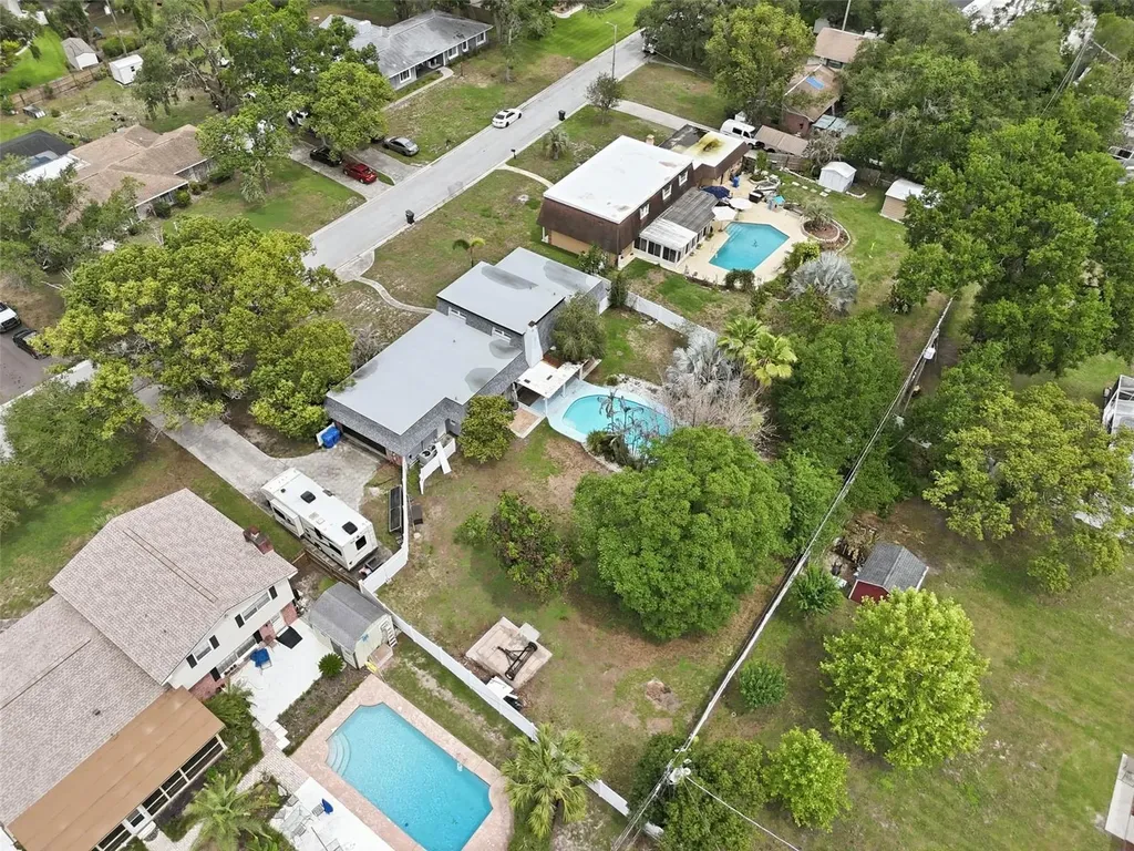 1303 Wallwood Drive Brandon FL 33510