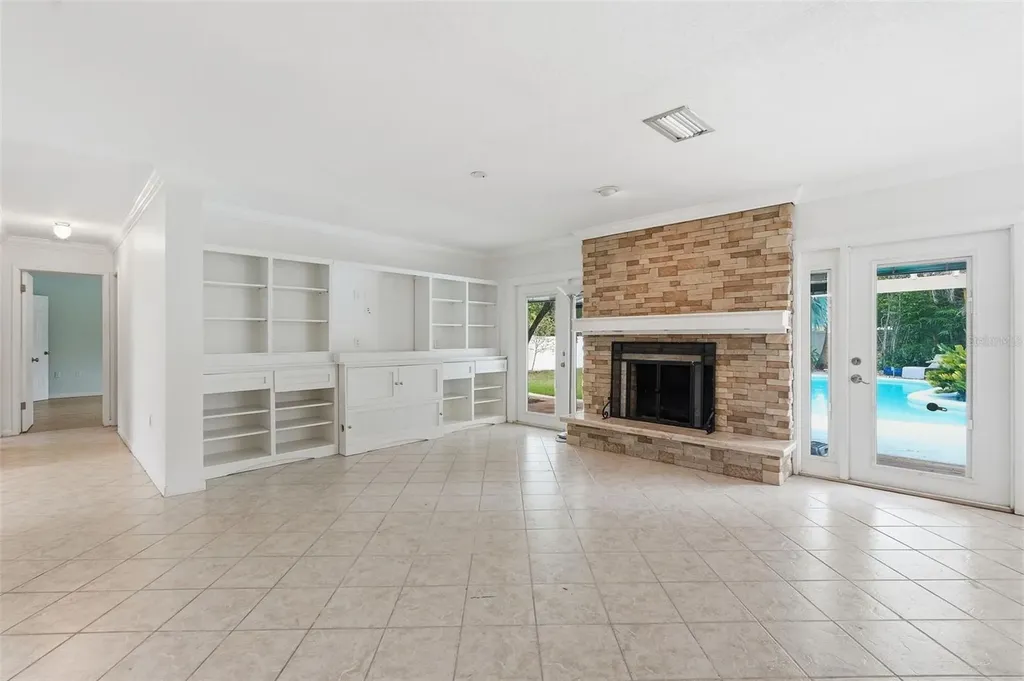 1303 Wallwood Drive Brandon FL 33510