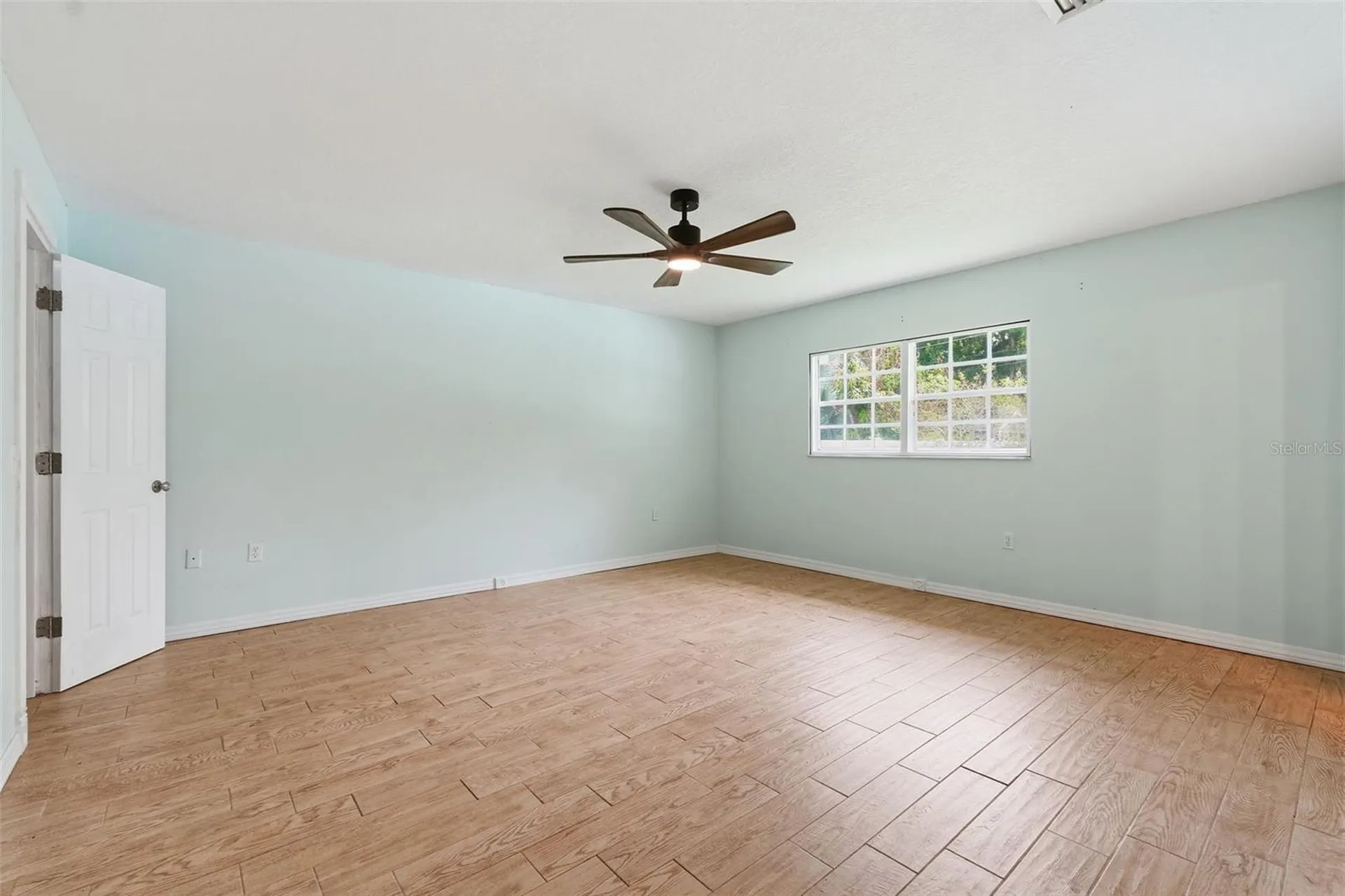 1303 Wallwood Drive Brandon FL 33510