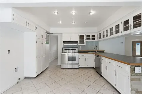 1303 Wallwood Drive Brandon FL 33510