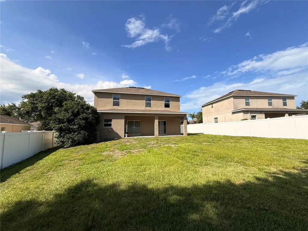 5802 Coquyt Drive Mount Dora FL 32757