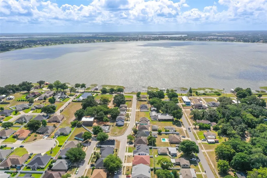 148 Madalyn Court Auburndale FL 33823
