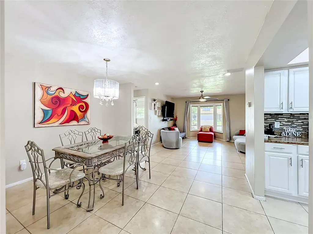 197 Tulip Way Kissimmee FL 34743
