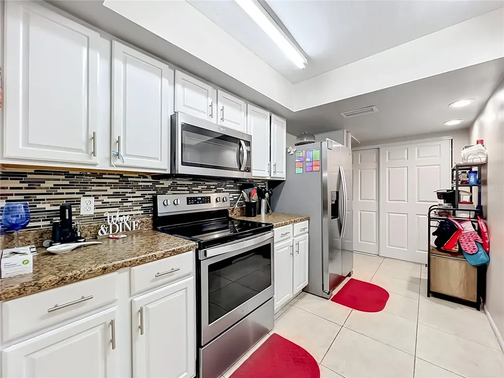 197 Tulip Way Kissimmee FL 34743