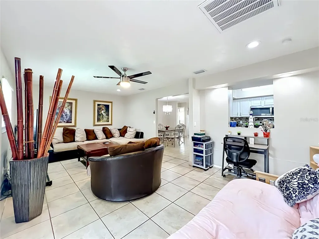 197 Tulip Way Kissimmee FL 34743
