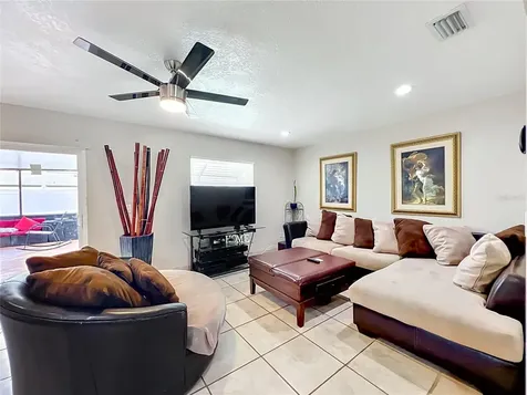 197 Tulip Way Kissimmee FL 34743