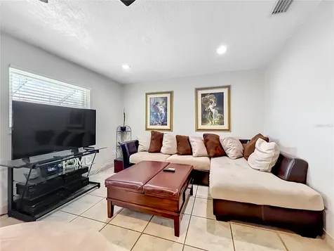 197 Tulip Way Kissimmee FL 34743