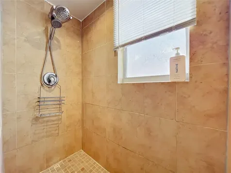 197 Tulip Way Kissimmee FL 34743