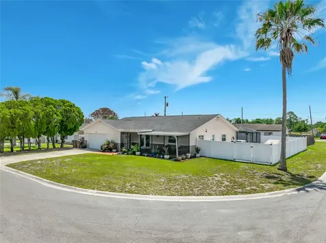 197 Tulip Way Kissimmee FL 34743