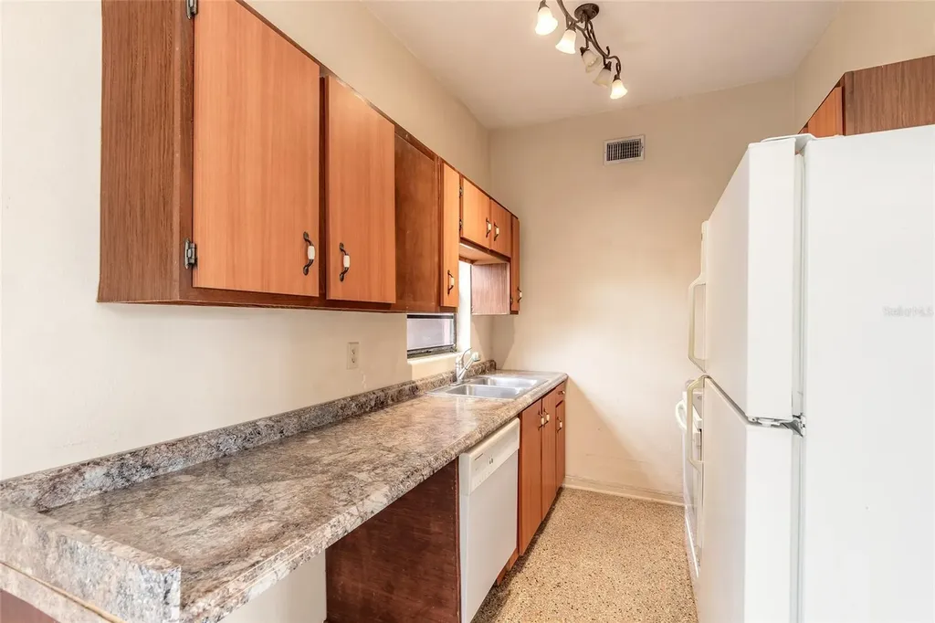 100 Carolyn Terrace Daytona Beach FL 32118
