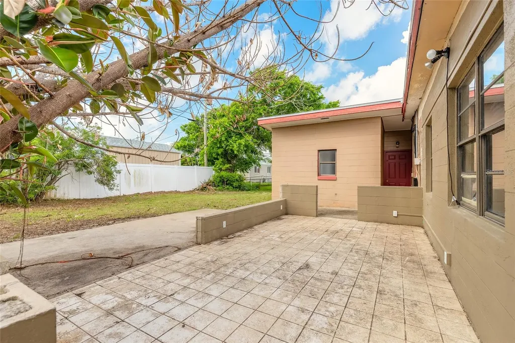 100 Carolyn Terrace Daytona Beach FL 32118