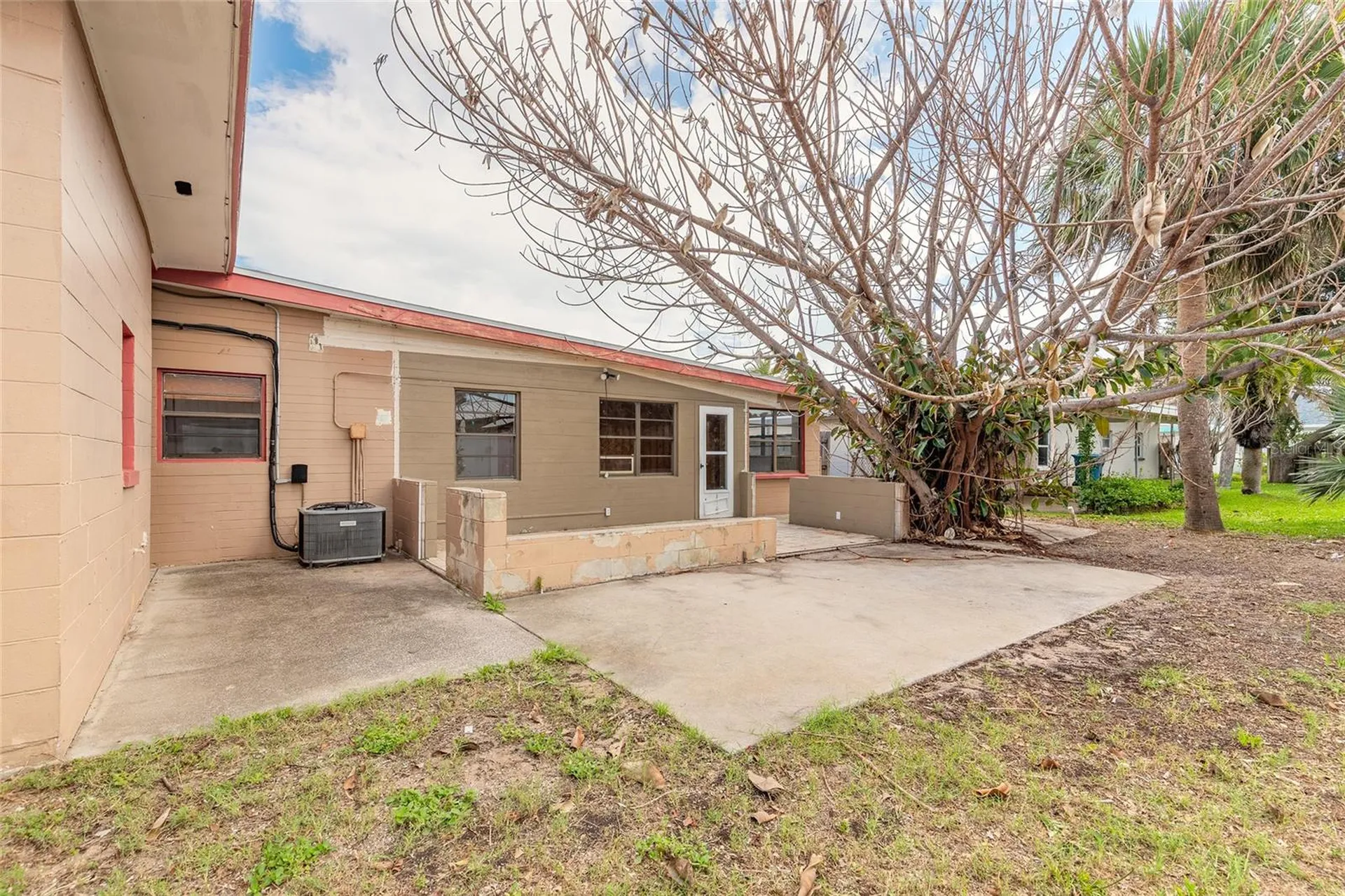 100 Carolyn Terrace Daytona Beach FL 32118