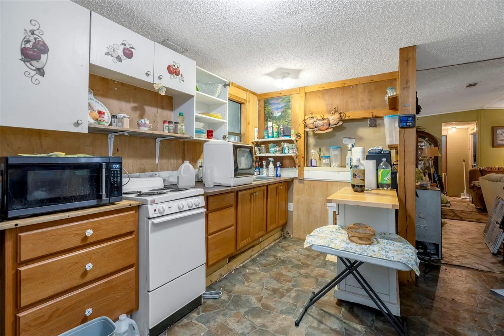 35913 Valleybrook Avenue Zephyrhills FL 33541