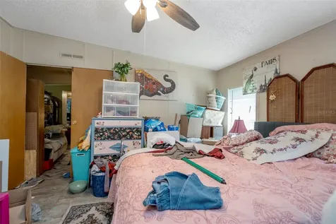 35913 Valleybrook Avenue Zephyrhills FL 33541
