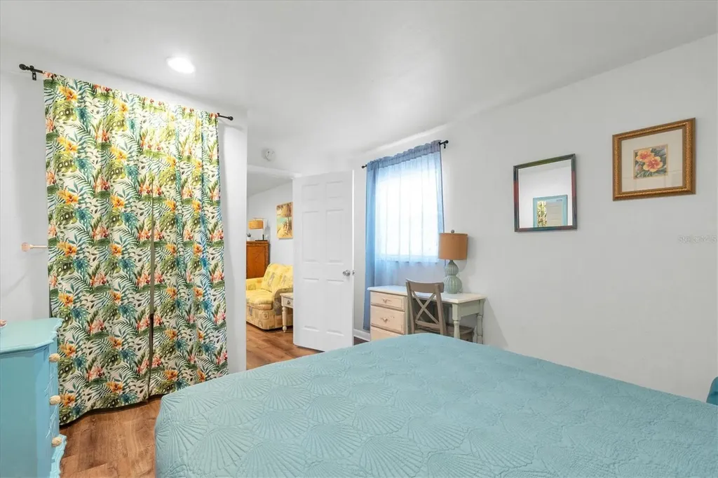 6921 Mango Avenue S St Petersburg FL 33707