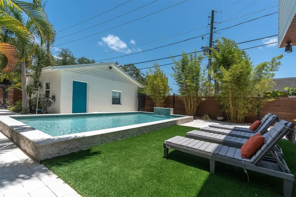 6921 Mango Avenue S St Petersburg FL 33707