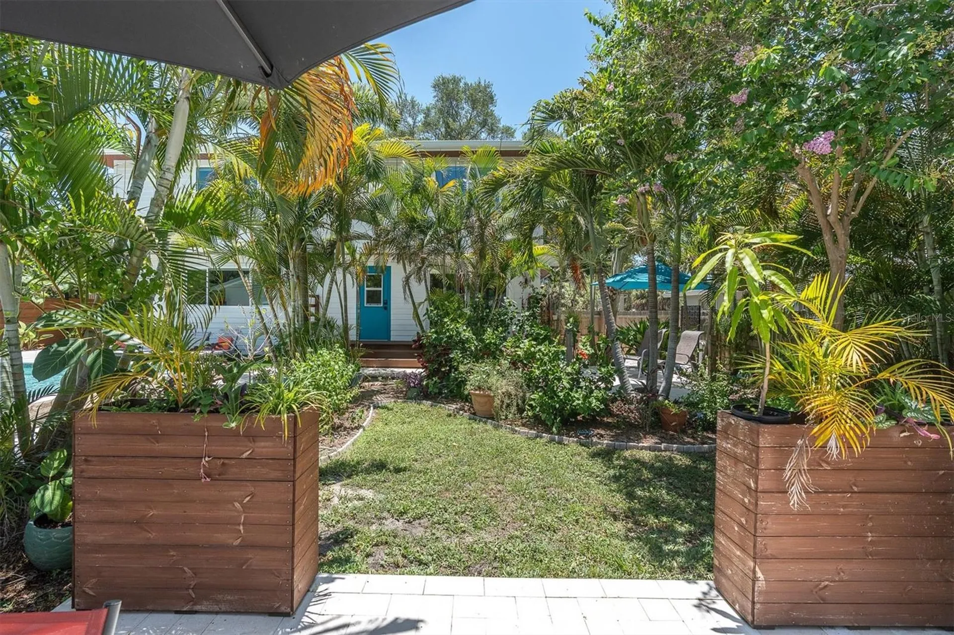 6921 Mango Avenue S St Petersburg FL 33707