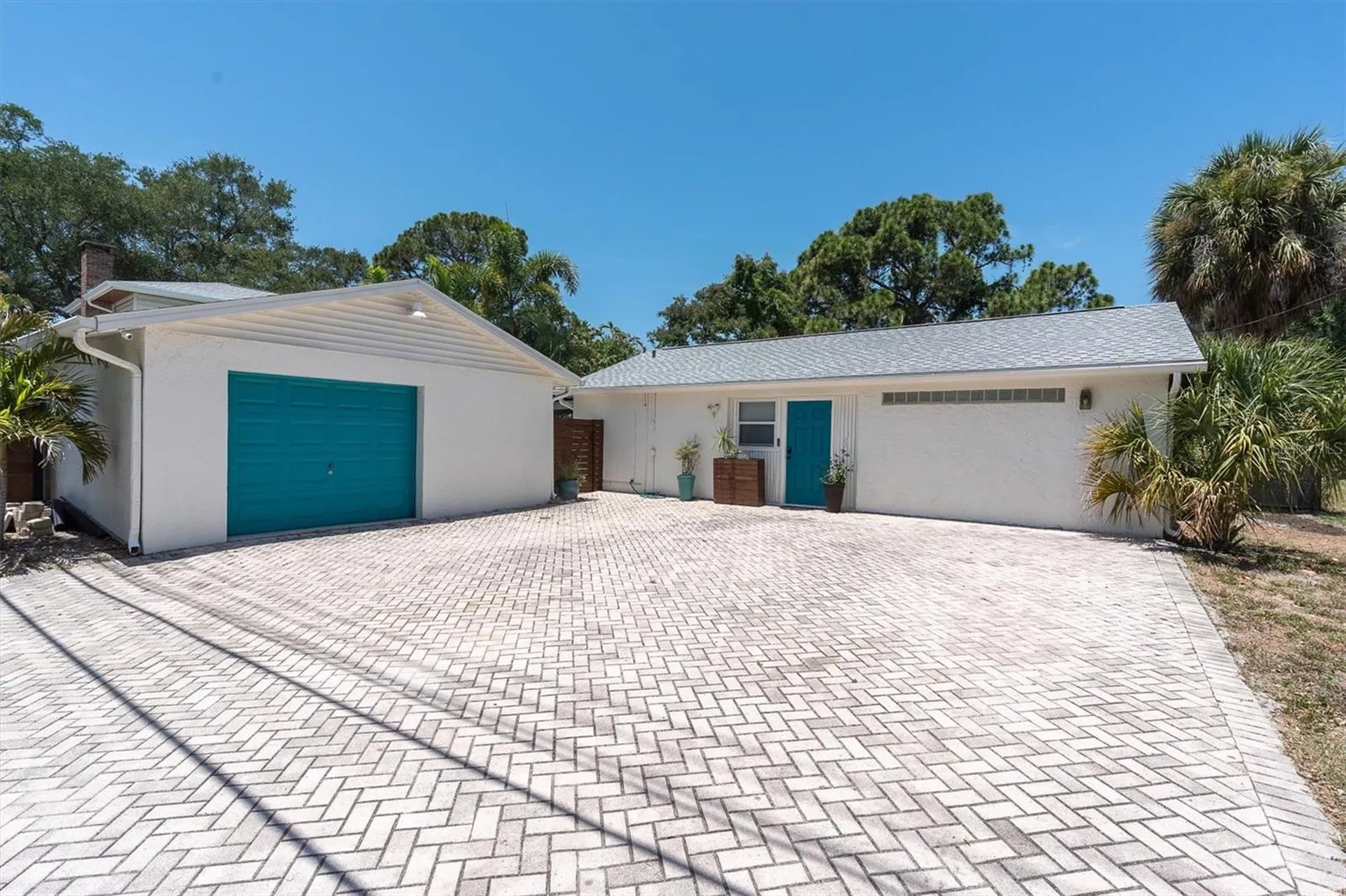 6921 Mango Avenue S St Petersburg FL 33707