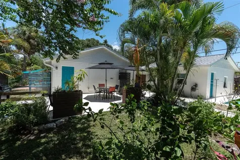 6921 Mango Avenue S St Petersburg FL 33707