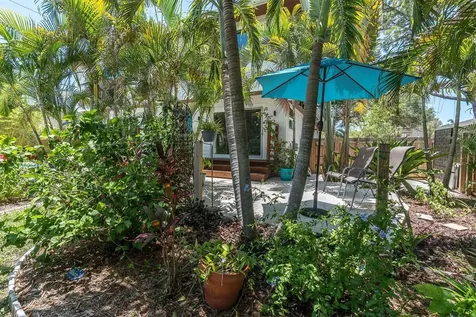 6921 Mango Avenue S St Petersburg FL 33707