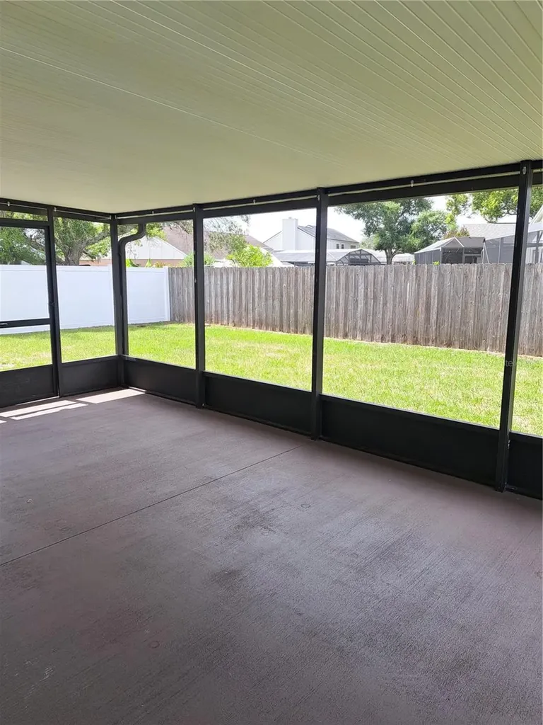 8525 Suburban Drive Orlando FL 32829
