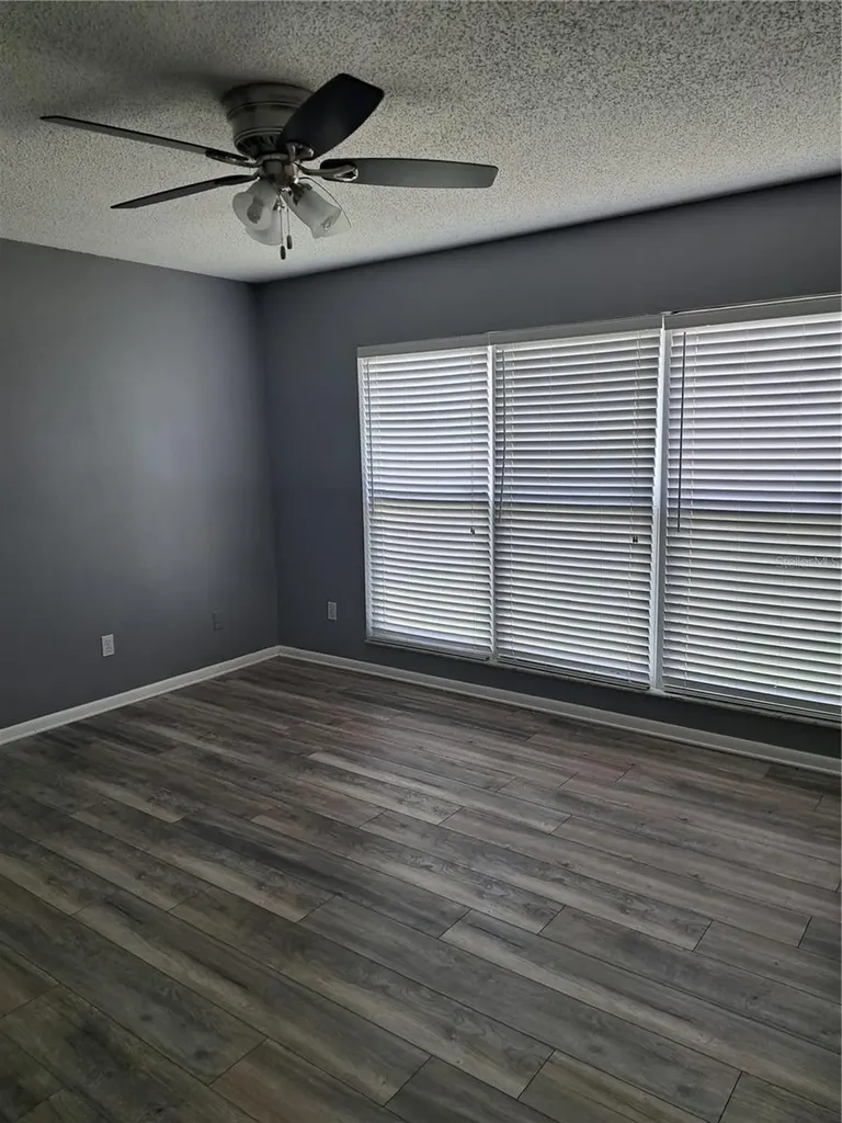 8525 Suburban Drive Orlando FL 32829